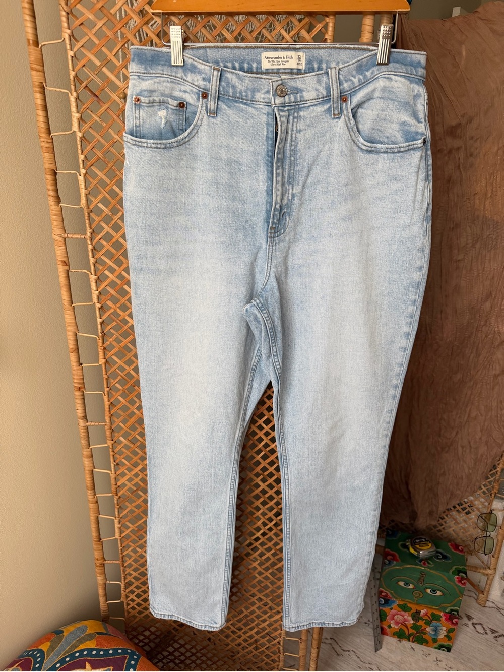 Abercrombie & Fitch Light Blue The 90's Slim Straight Ultra High Rise Jeans